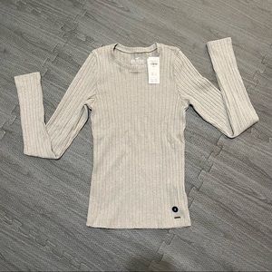 Hollister long sleeve lightweight ribbed thermal, gray